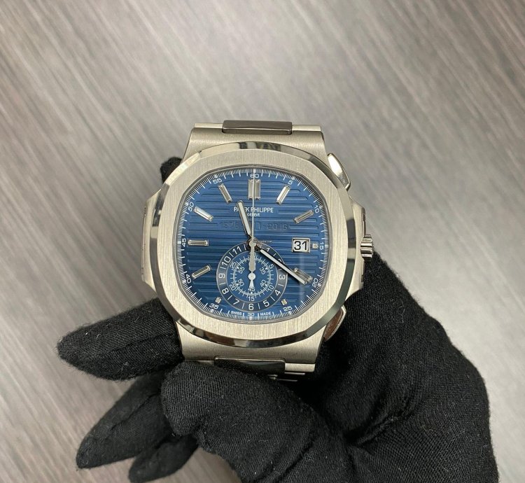 Patek Philippe Nautilus 5976 1g Nautilus White Gold Anniversary