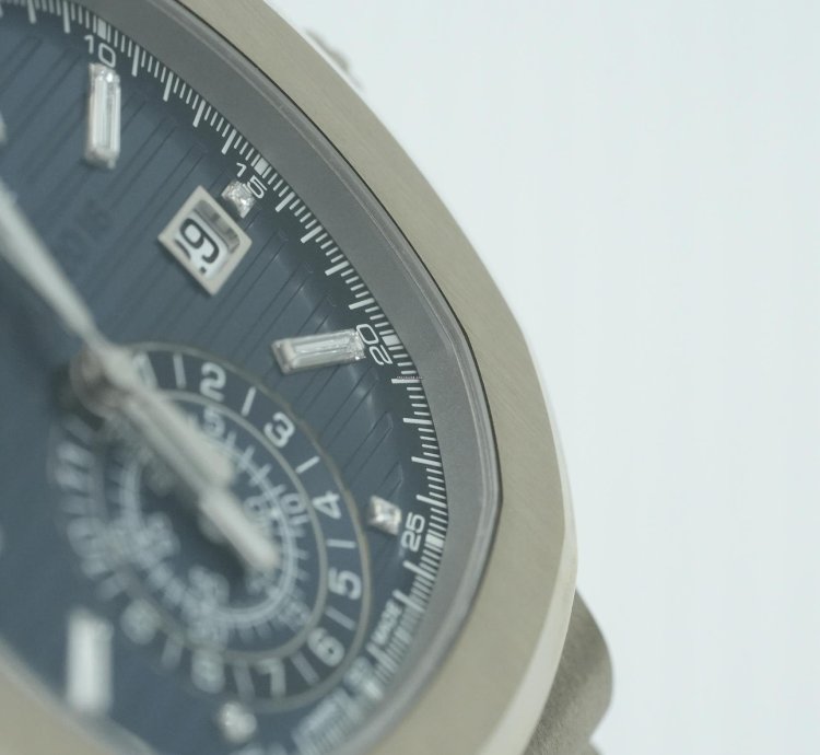 Patek Philippe Nautilus 5976 1g-001