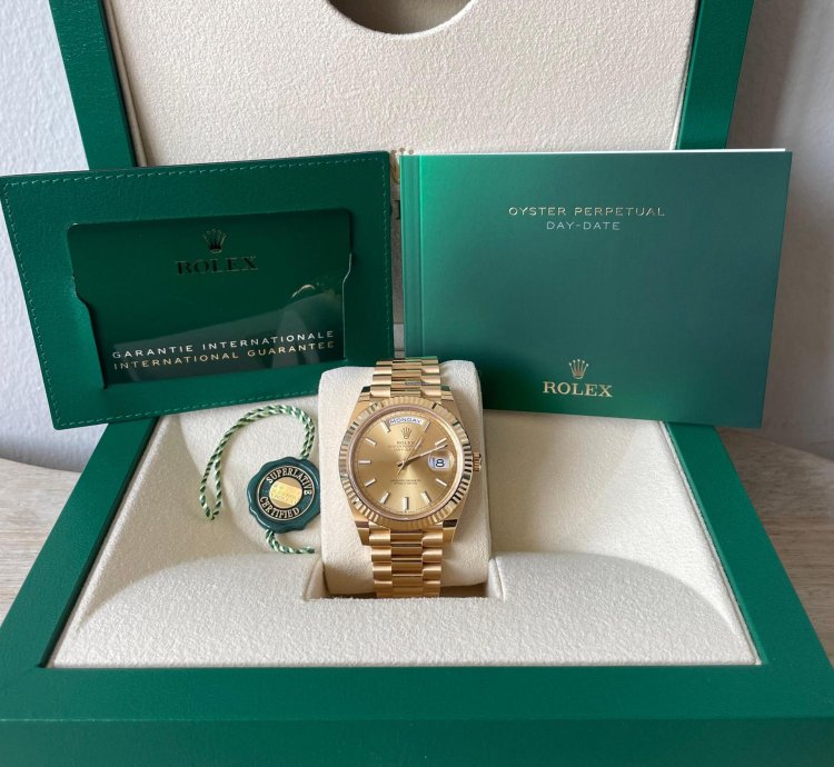 Rolex Day-date 40 Champagne Dial