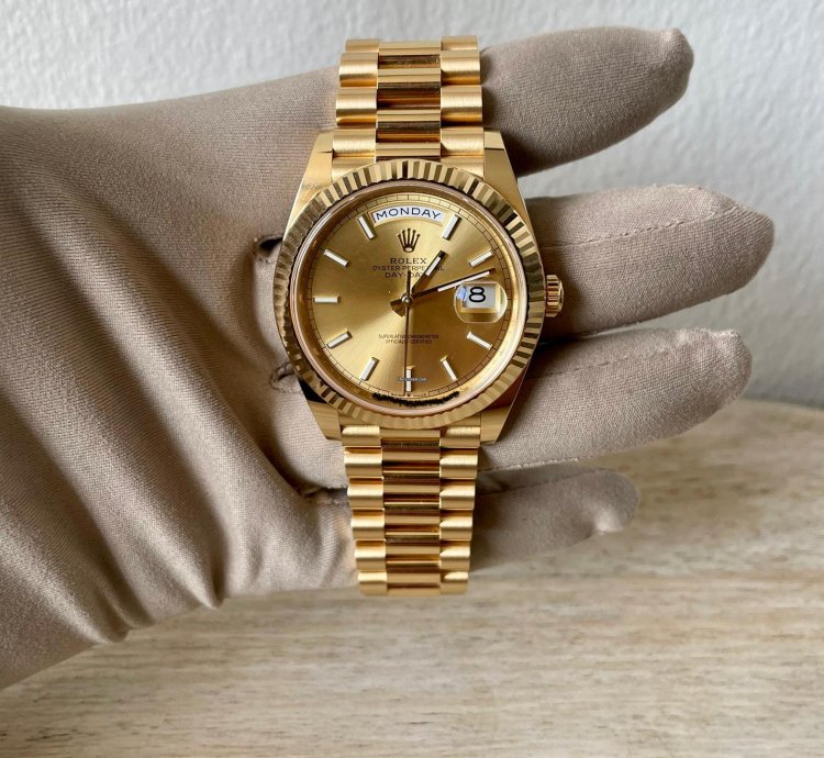 Rolex Day-date 40 Champagne Dial