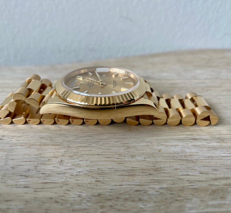 Rolex Day-date 40 Champagne Dial