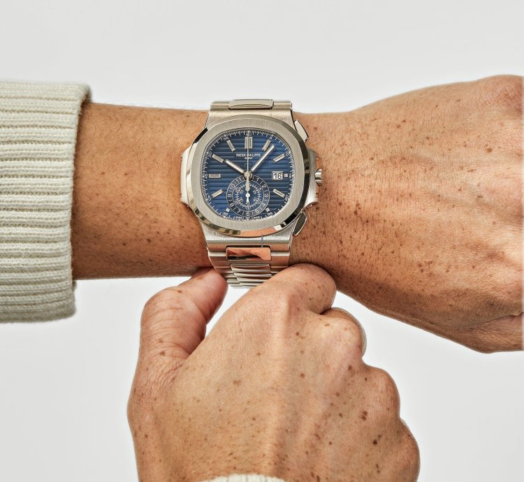 Patek Philippe Nautilus 5976 1g-001 40th Anniversary Chronograph White Gold Blue Diamond Dial Limited Edition 2017