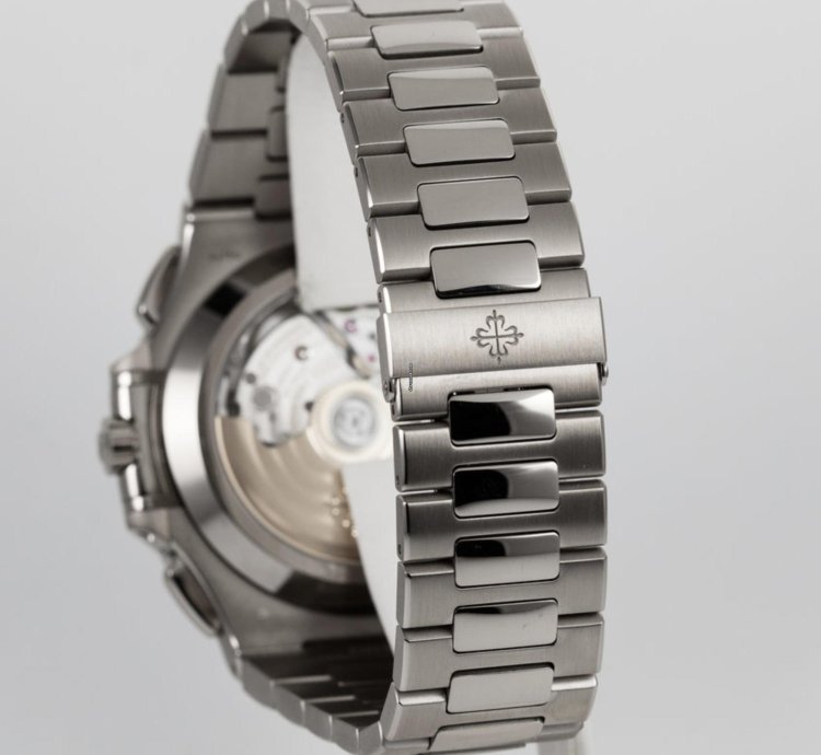 Patek Philippe Nautilus 5976 2017 Sehr Gut Full Set
