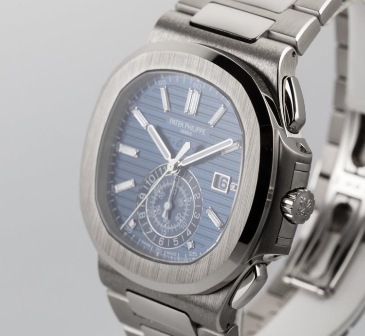 Patek Philippe Nautilus 5976 2017 Sehr Gut Full Set