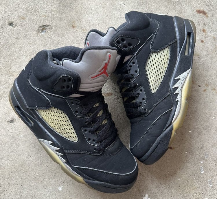 Air Jordan 5 Retro Black Metallic 2016 Size 8