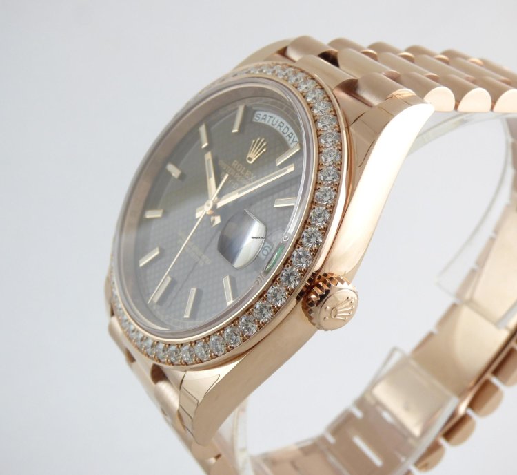 Rolex Day-date 40 Choco Dial Everrose Diamond Bezel
