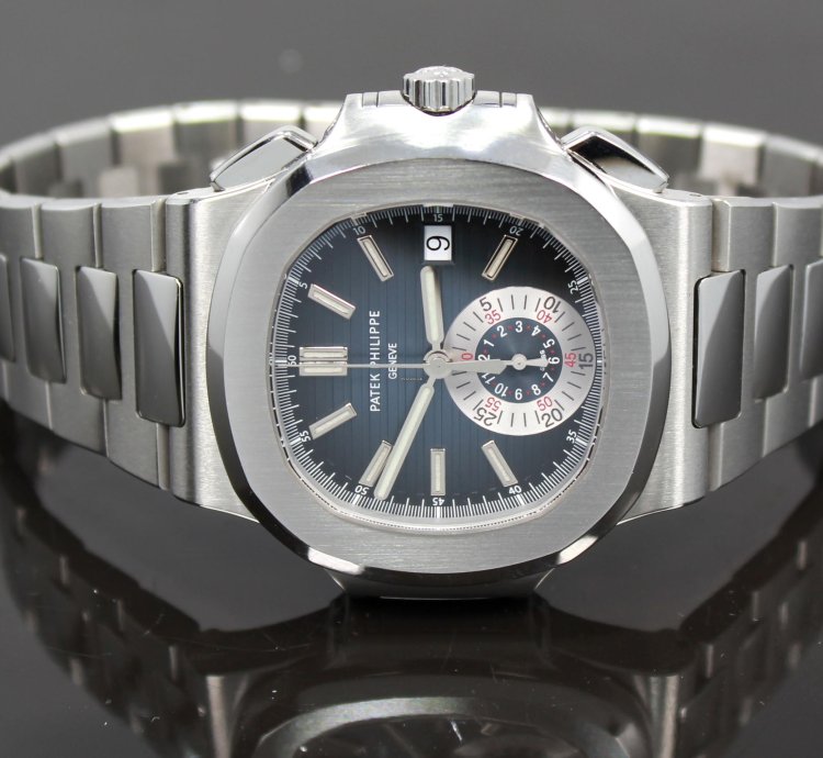 Patek Philippe Nautilus 5980 1a 40mm Blue Dial Chronograph Watch