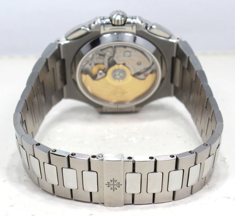 Patek Philippe Nautilus 5980 1a 40mm Blue Dial Chronograph Watch