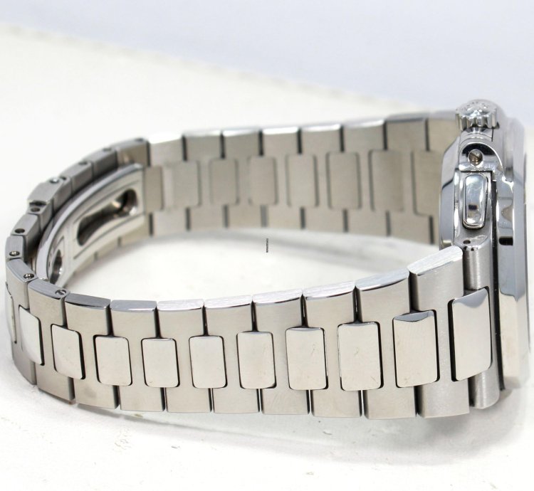 Patek Philippe Nautilus 5980 1a 40mm Blue Dial Chronograph Watch