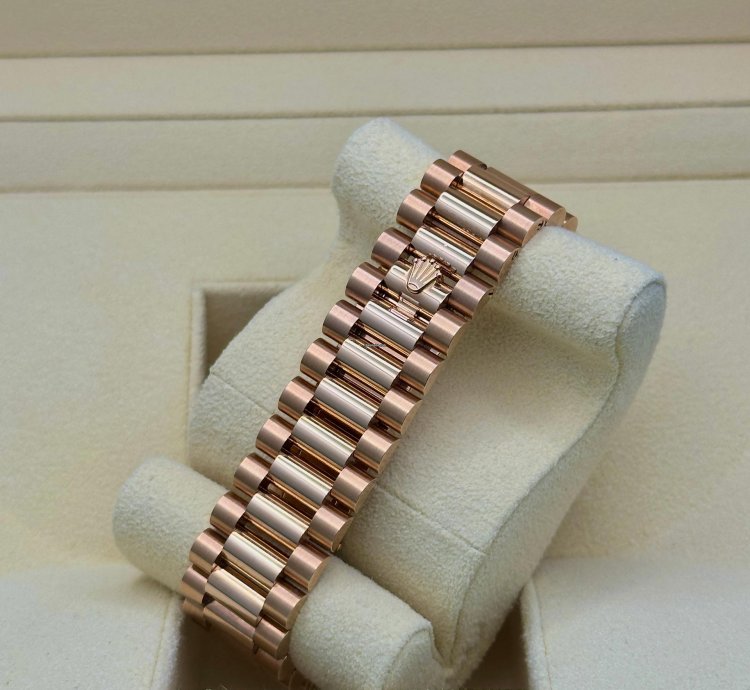 Rolex Day-date 40 Choco Roman