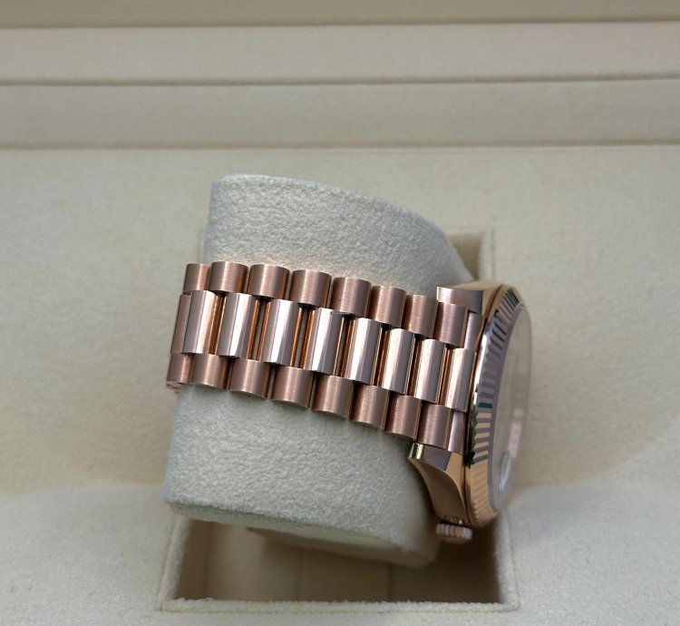 Rolex Day-date 40 Choco Roman
