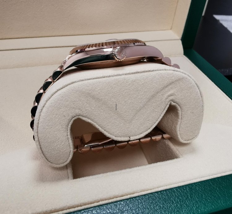 Rolex Day-date 40 Chocolate Baguette