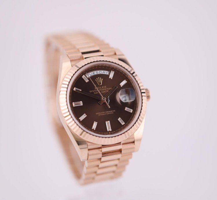 Rolex Day-date 40 Chocolate Baguette 2021 Full Set