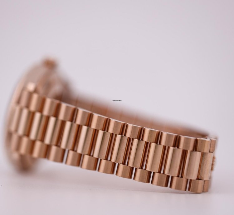 Rolex Day-date 40 Chocolate Baguette 2021 Full Set