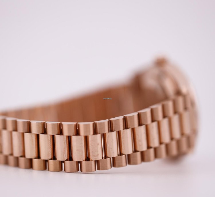 Rolex Day-date 40 Chocolate Baguette 2021 Full Set