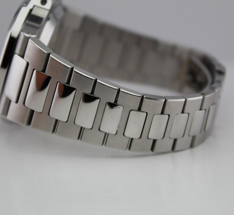 Patek Philippe Nautilus 5980 1a-001 2012 Full Set