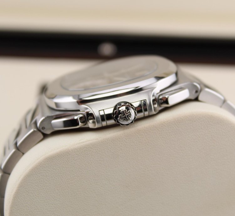 Patek Philippe Nautilus 5980 1a-001 2012 Full Set