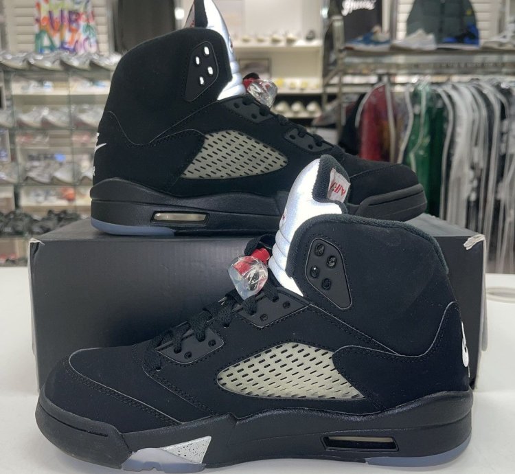 Air Jordan 5 Retro Og Black Metallic 2016 - Worn Once
