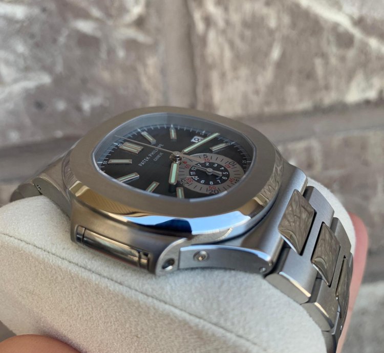 Patek Philippe Nautilus 5980 1a-001 Blue Nautilus