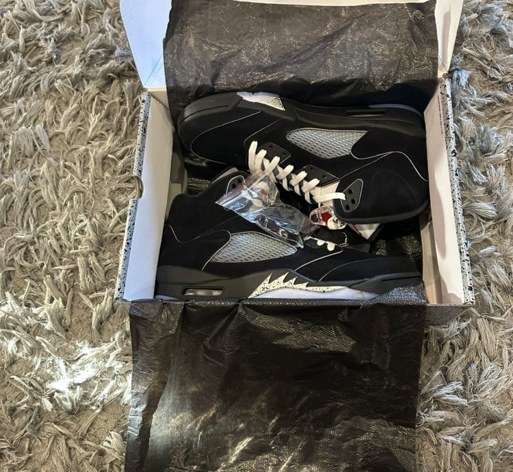 Air Jordan 5 Retro Og Black Metallic Reimagined