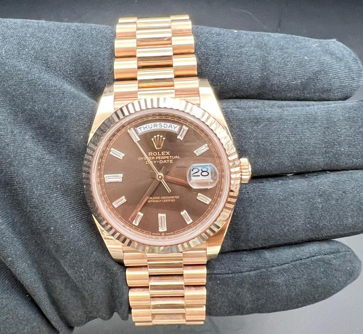 Rolex Day-date 40 Chocolate Baguette Dial Rose Gold