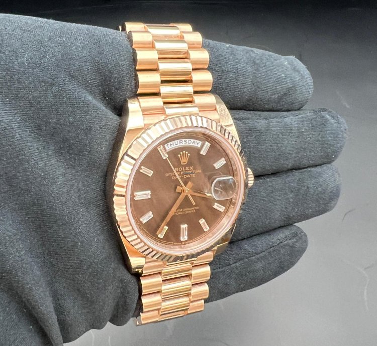 Rolex Day-date 40 Chocolate Baguette Dial Rose Gold