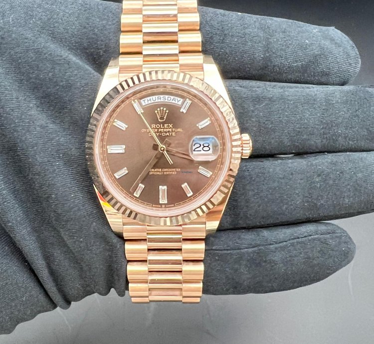Rolex Day-date 40 Chocolate Baguette Dial Rose Gold