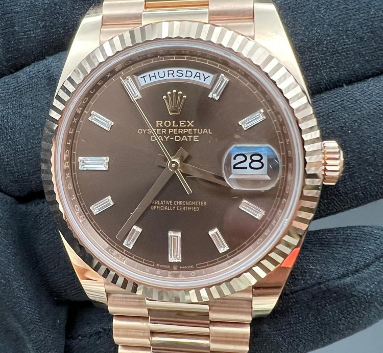 Rolex Day-date 40 Chocolate Baguette Dial Rose Gold
