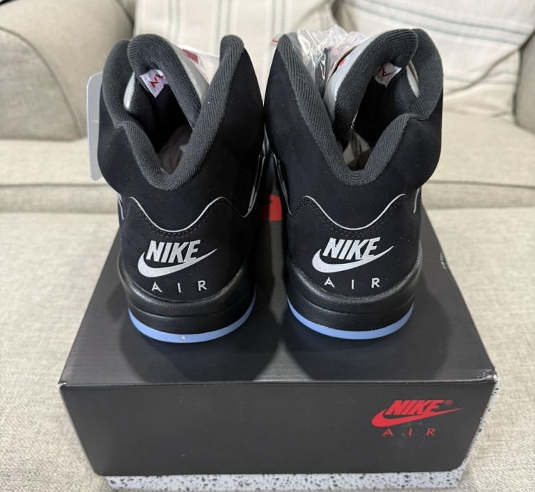 Air Jordan 5 Retro Og Black Metallic Reimagined 2025