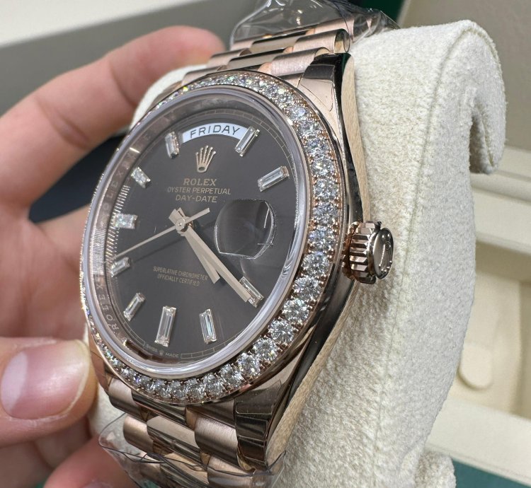 Rolex Day-date 40 Chocolate Diamond Bezel