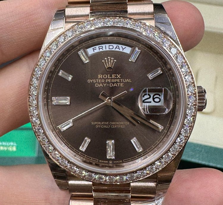 Rolex Day-date 40 Chocolate Diamond Bezel