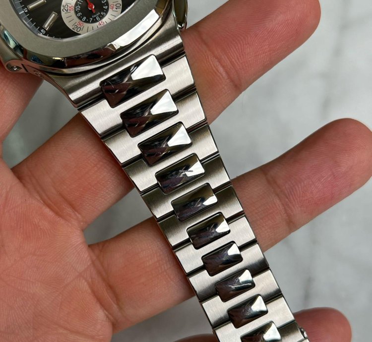 Patek Philippe Nautilus 5980 1a-014
