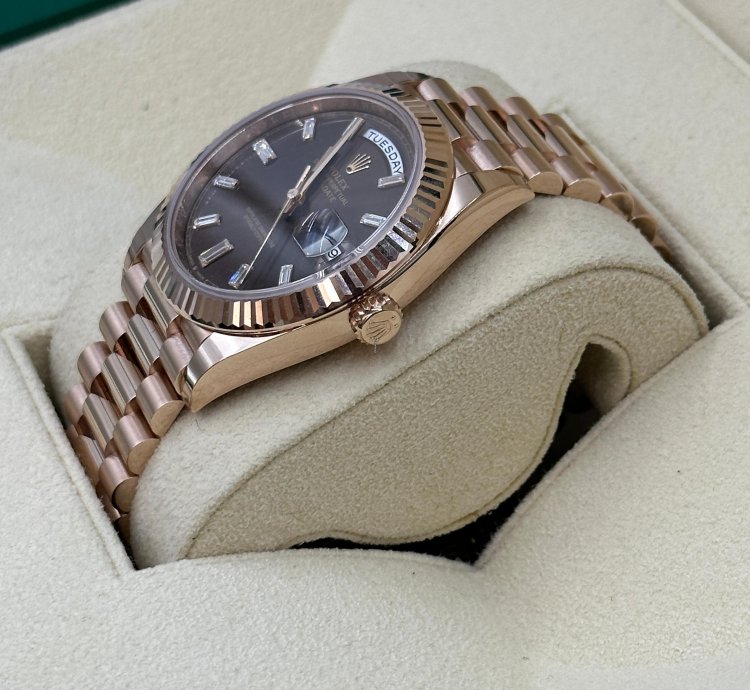 Rolex Day-date 40 Chocolate Diamonds Dial