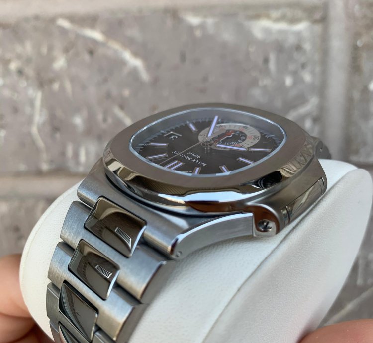 Patek Philippe Nautilus 5980 1a-014 Black Nautilus