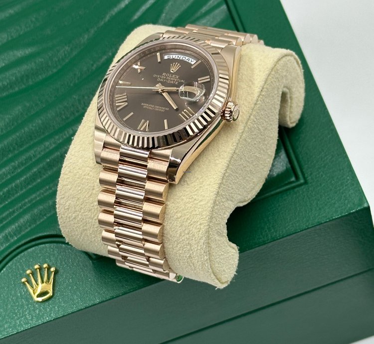 Rolex Day-date 40 Chocolate Roman Dial