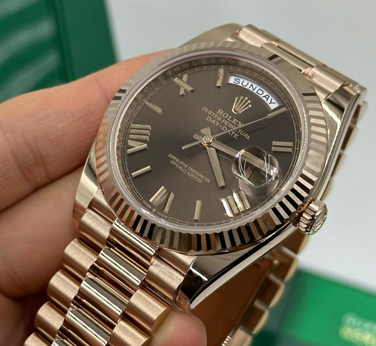 Rolex Day-date 40 Chocolate Roman Dial