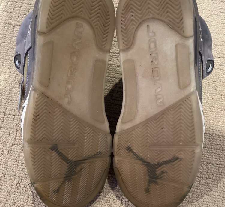 Air Jordan 5 Retro Wolf Grey 2011