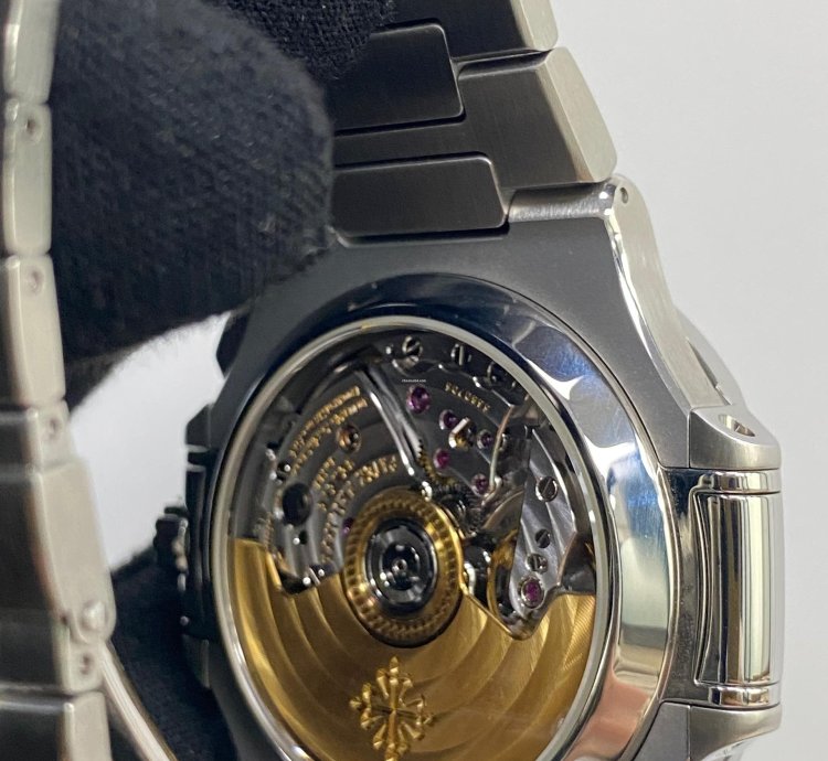 Patek Philippe Nautilus 5980 1a-019 White Nautilus