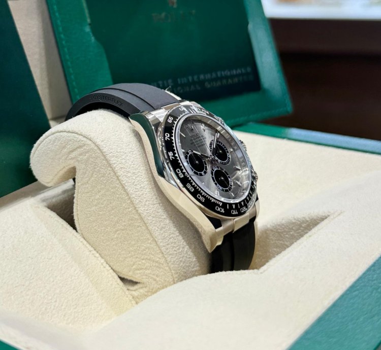 Rolex Daytona Cosmograph Daytona White Gold Silver Black Dial 2024