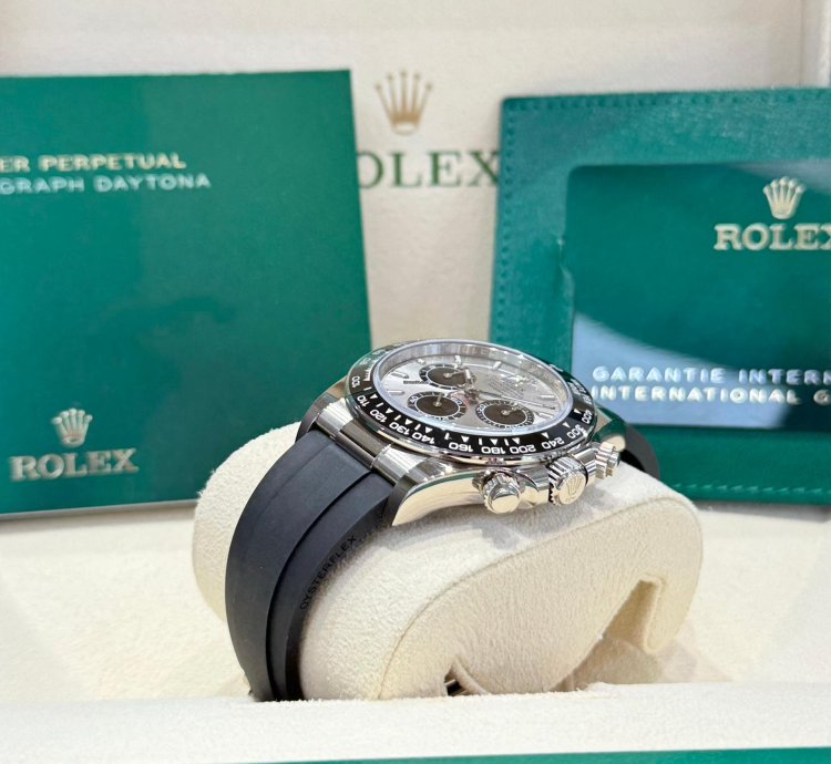 Rolex Daytona Cosmograph Daytona White Gold Silver Black Dial 2024