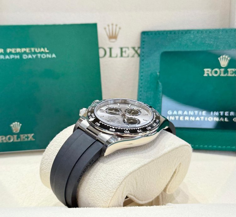 Rolex Daytona Cosmograph Daytona White Gold Silver Black Dial 2024