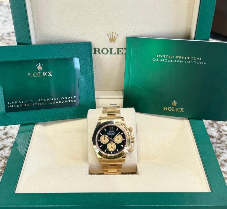 Rolex Daytona Cosmograph Daytona Yellow Gold Black Dial 2024
