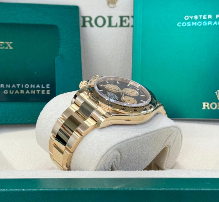 Rolex Daytona Cosmograph Daytona Yellow Gold Black Dial 2024