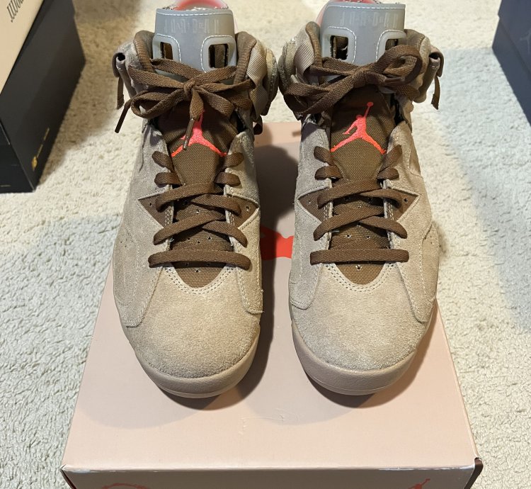 Air Jordan 6 Retro Travis Scott