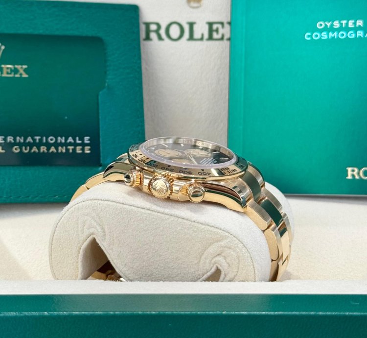 Rolex Daytona Cosmograph Daytona Yellow Gold Black Dial 2024