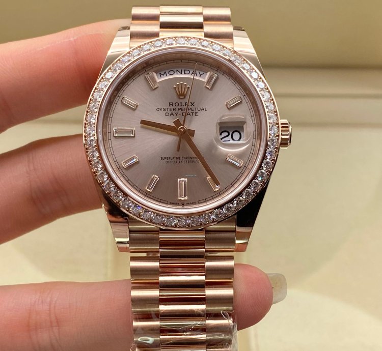 Rolex Day-date 40 Diamond Bezel Sundust