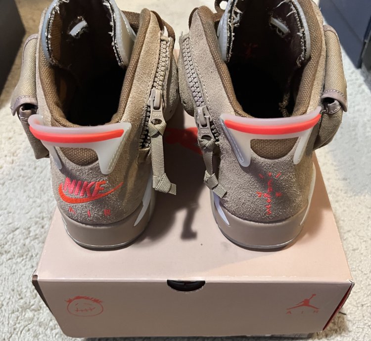 Air Jordan 6 Retro Travis Scott