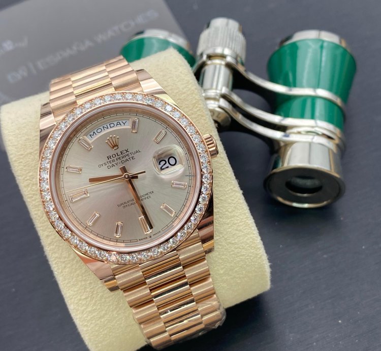 Rolex Day-date 40 Diamond Bezel Sundust