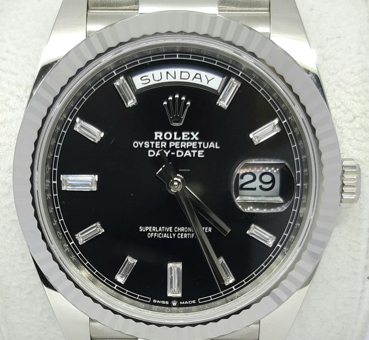 Rolex Day-date 40 Diamond Dial