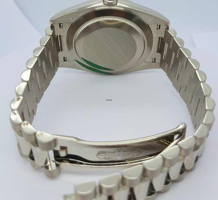 Rolex Day-date 40 Diamond Dial